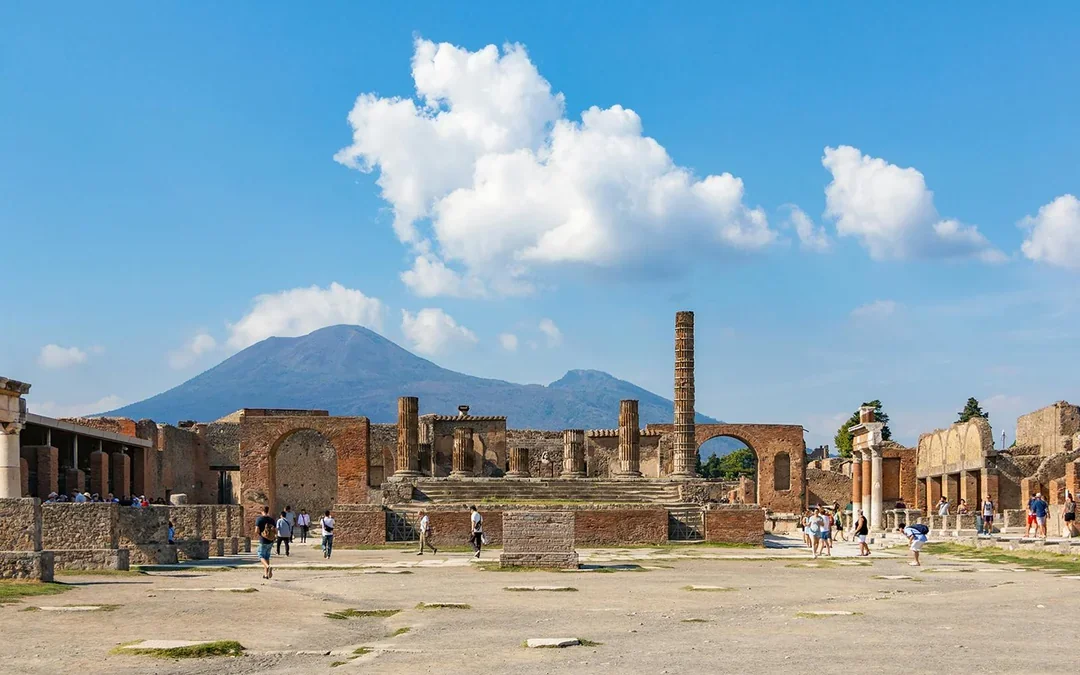 From Sorrento: Pompeii & Mount Vesuvius Small-Group Day Trip Image 2