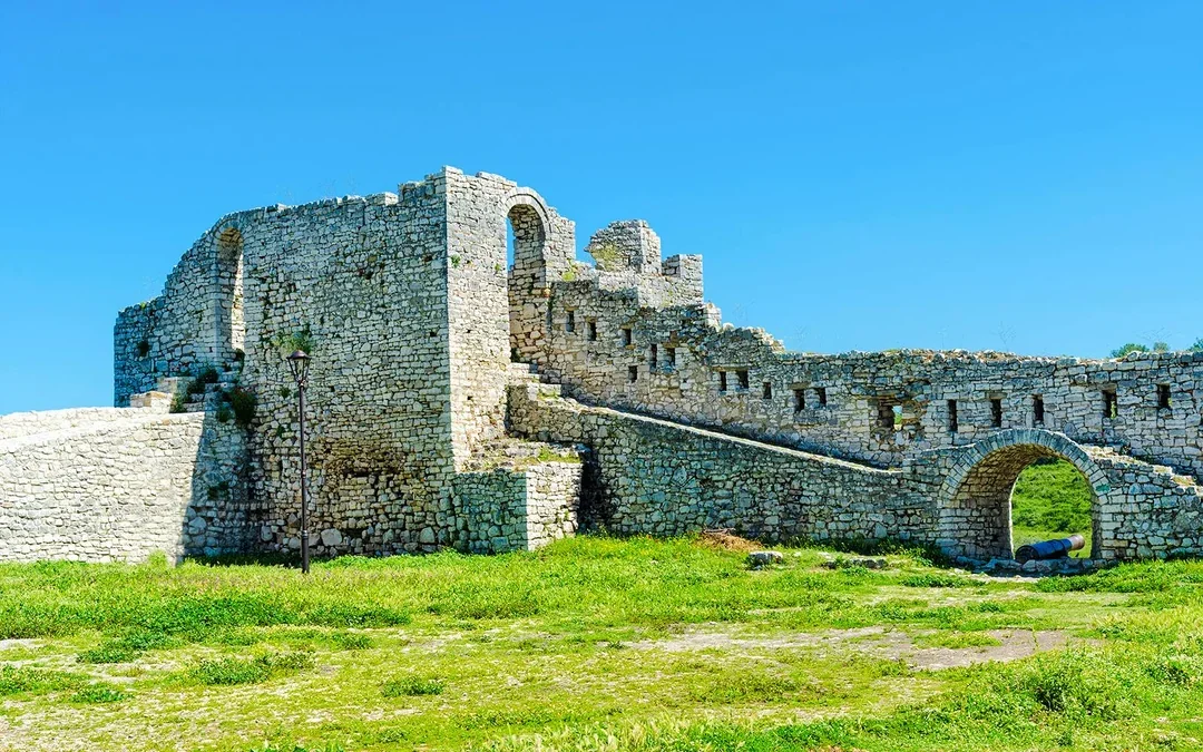 From Tirana: Berat UNESCO Heritage & Belshi Lake Day Trip Image 5