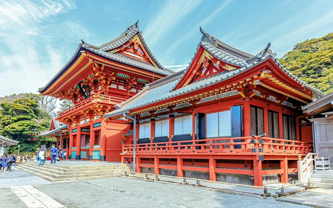 From Tokyo: Kamakura & Hasedera Day Trip with Kotoku In Temple, Enoshima, Enoden Train, & More Image 3