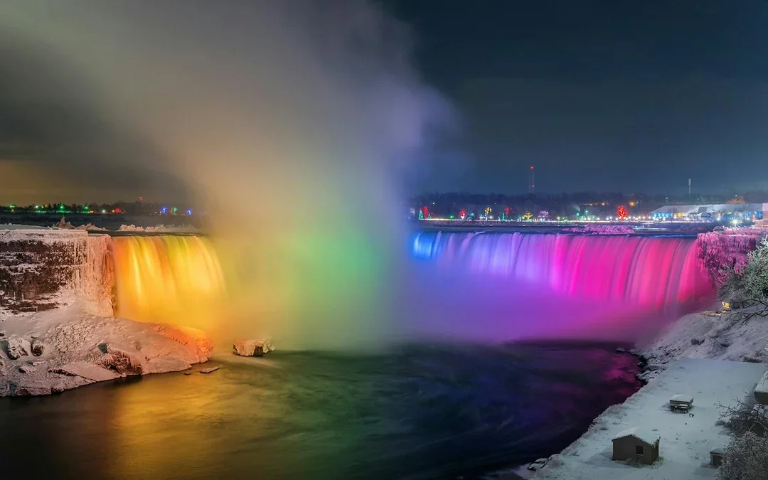 From Toronto: Niagara Falls Evening Tour with Fireworks Cruise & Round-Trip Transportation Image 1