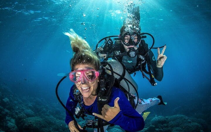 Fujairah Beginner Scuba Diving Experience with Instructor Guidance and Underwater Photos Image 4