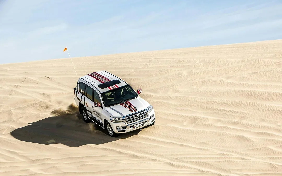 Full-Day Desert Safari with Dune Bashing, Al Majles Resort Day Pass & Lunch Image 4
