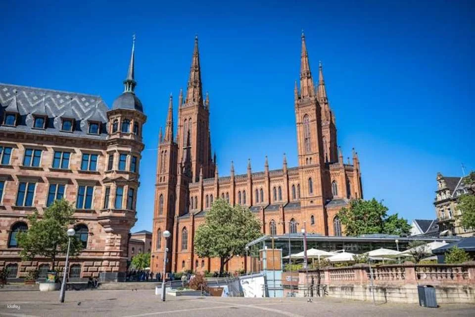 Future history guided walking tour