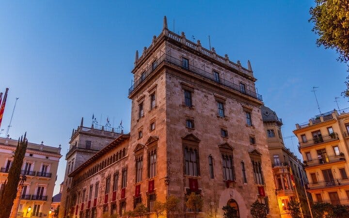 Ghosts of Gothic Barcelona: Self-Guided City Exploration Game Image 2