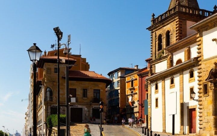 Gijón Self-Guided Walking Tour on Mobile App Image 2
