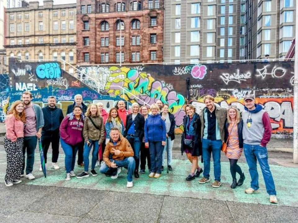 Glasgow street art tour
