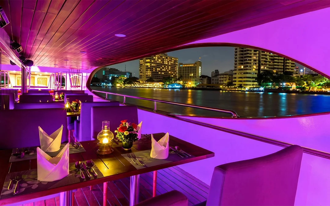 Grand Pearl Dinner Cruise with Thai Classical Dance Image 2