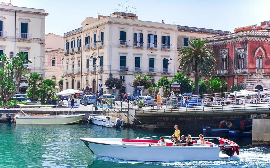 Guided Boat Tour of Ortigia Island with Grotto Visit Image 2