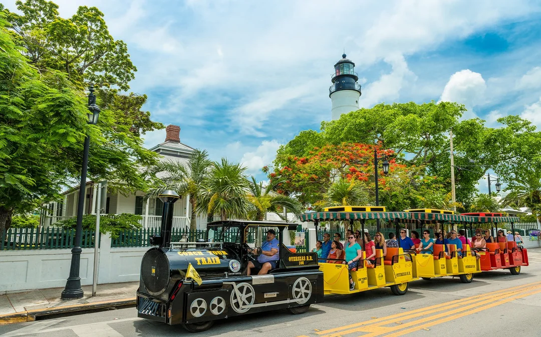 Guided Conch Tour Train in Key West Image 4