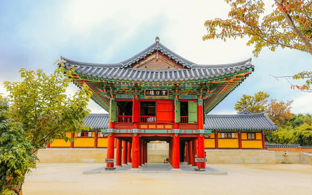 Guided Day Tour of Mt. Seorak & Naksansa Temple with Transfers Image 1