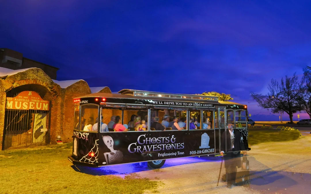 Guided Ghosts & Gravestones Tour of Savannah Image 6