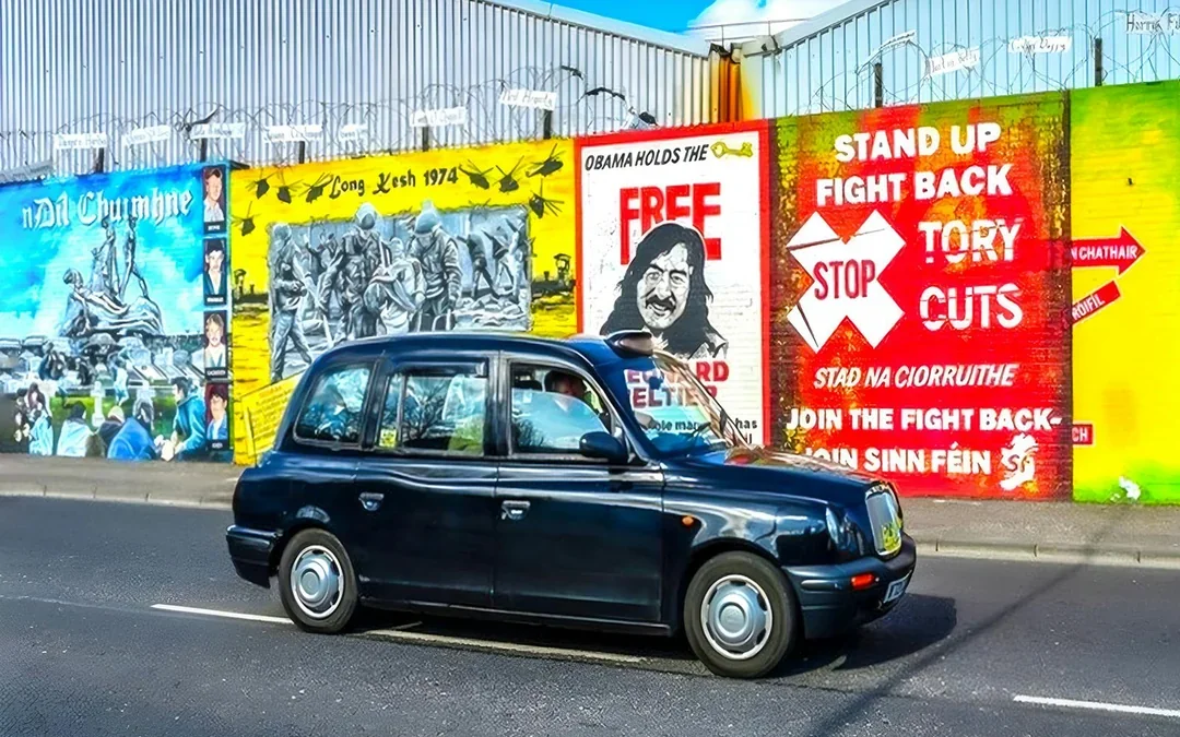 Guided Political Taxi Tour of Belfast Image 1