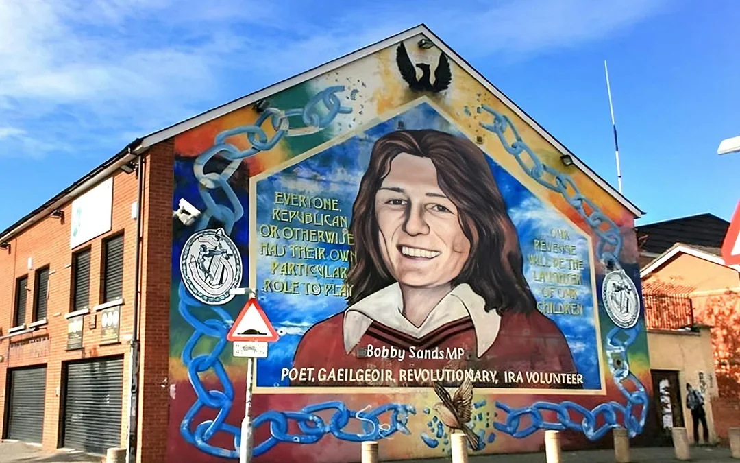 Guided Political Taxi Tour of Belfast Image 4