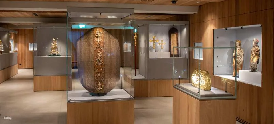 Guided tour Cathedral Treasury Museum Chur public