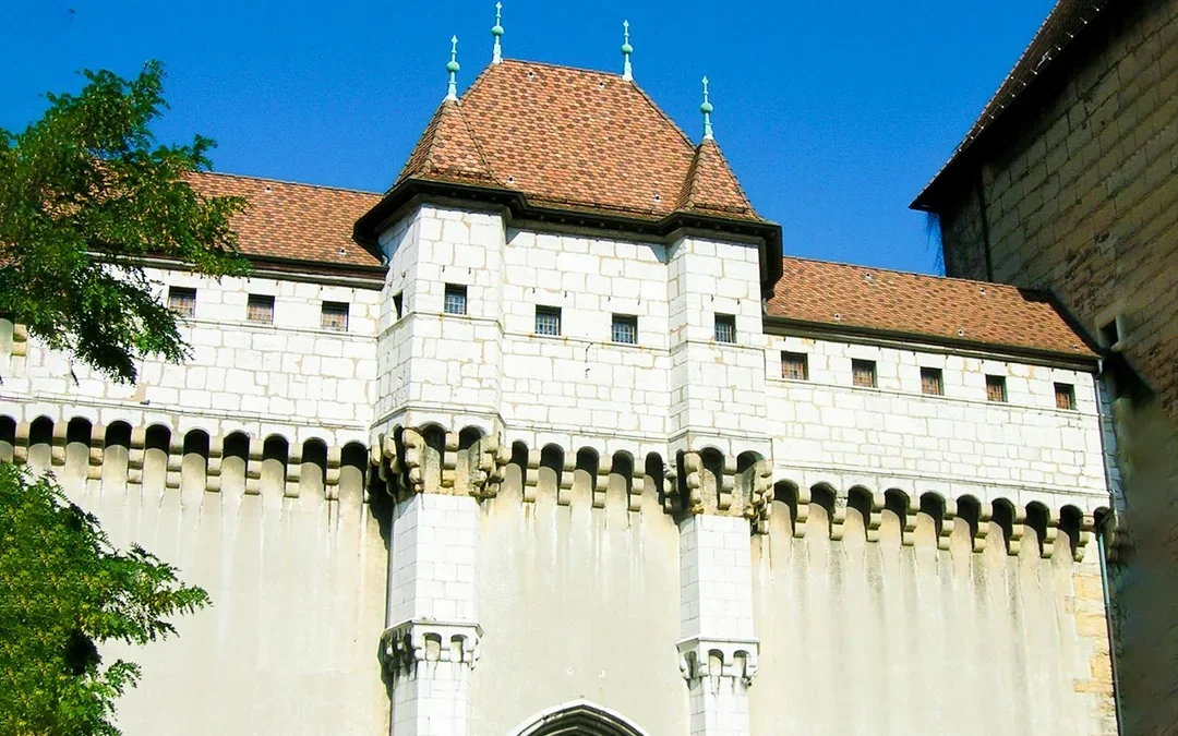 Guided Walking Tour of Annecy from Geneva Image 5