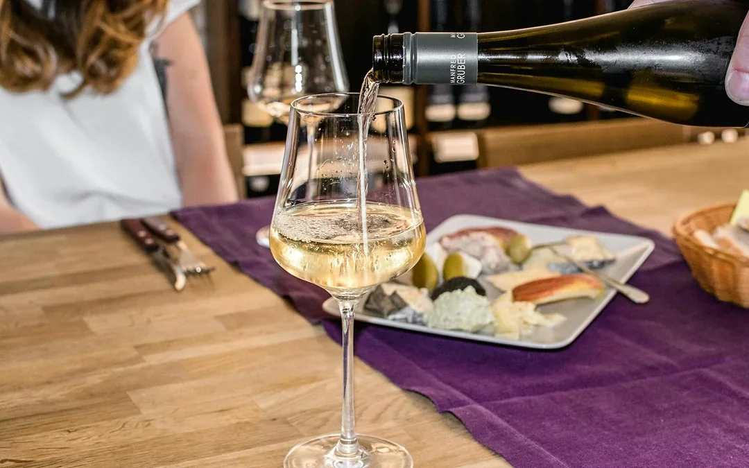 Guided Wine Tasting Tour in a Hidden Wine Bar in Salzburg Image 2