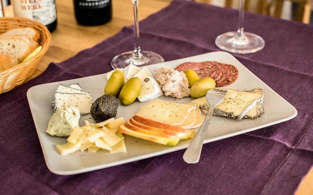 Guided Wine Tasting Tour in a Hidden Wine Bar in Salzburg Image 5