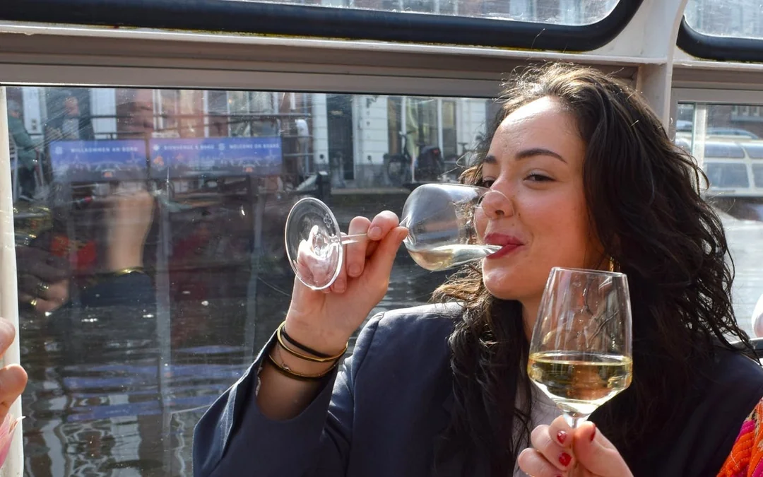 Haarlem Canal Dinner Cruise with Freshly Baked Nolita Pizza Delivered On Board Image 3
