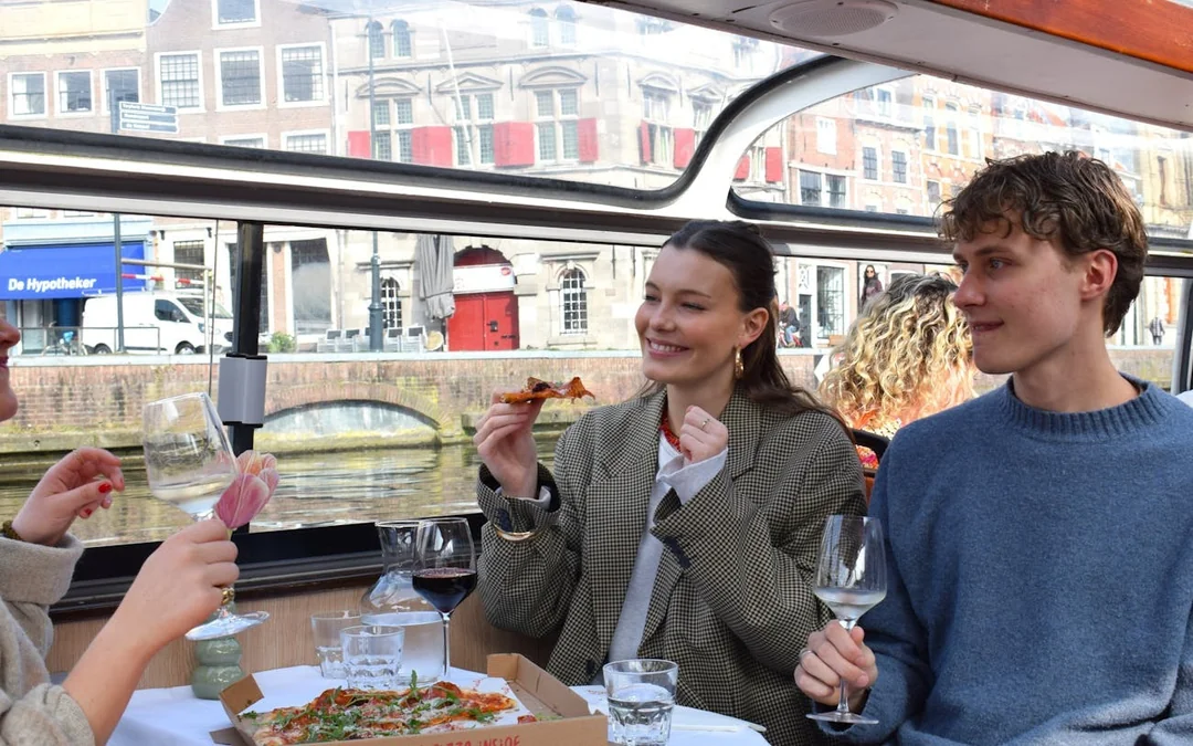 Haarlem Canal Dinner Cruise with Freshly Baked Nolita Pizza Delivered On Board Image 4