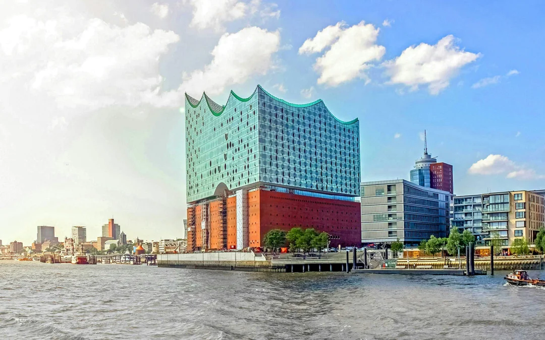 Hamburg: 3-Hour Food Tour of HafenCity with Elbphilharmonie Plaza Access Image 1