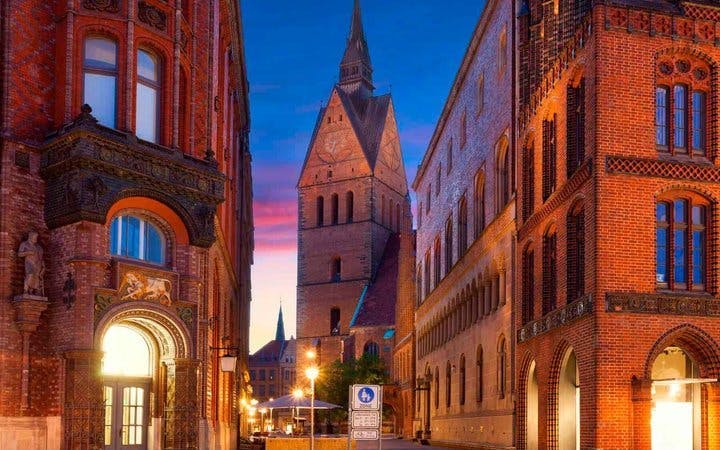 Hannover Self-Guided Walking Tour on Mobile App Image 2