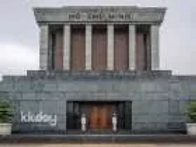 Hanoi: Skip-the-Line Entry to Ho Chi Minh Mausoleum & Museum