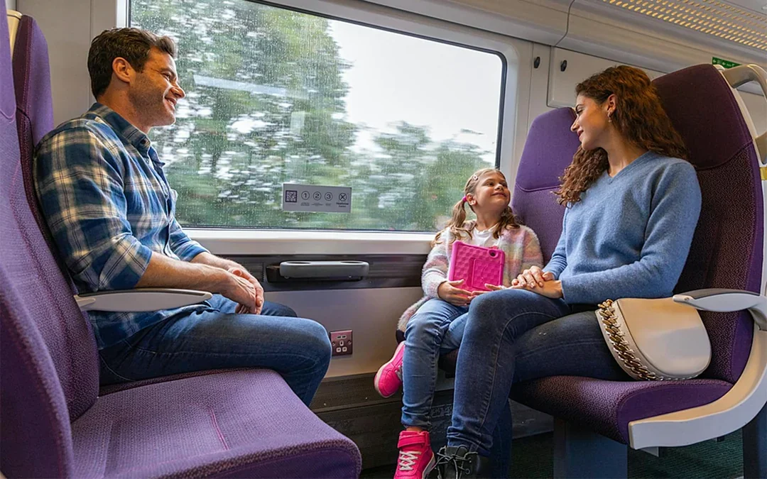 Heathrow Express with Advance Booking Discount: One-Way Train Transfers between Heathrow Airport & London Paddington Image 2