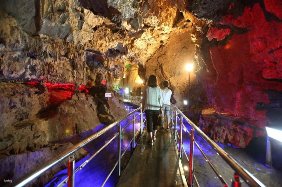 Hida Great Stalactite Cave Ticket Package | Includes round-trip bus transfer from Takayama