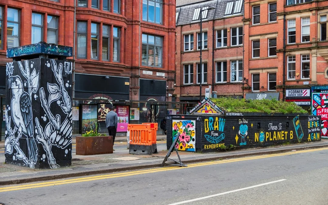 Highlights of Manchester: Self-Guided City Exploration Game Image 3