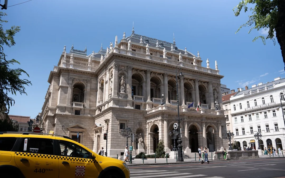Hungarian State Opera House Guided Tour with Live Mini Concert Tickets Image 3