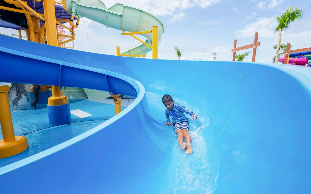 Hurricane Harbor Arlington Good Any Day Tickets Image 4