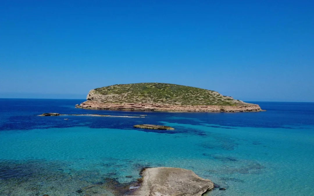 Ibiza Daytime Beach-Hopper Cruise with Water Sports Beach Stops and Unlimited Drinks Image 5