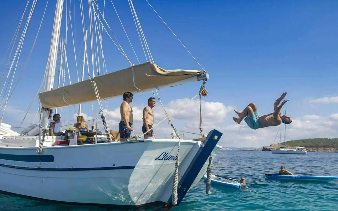 Ibiza Private Sunset Cruise with Open Bar and Tapas Image 3