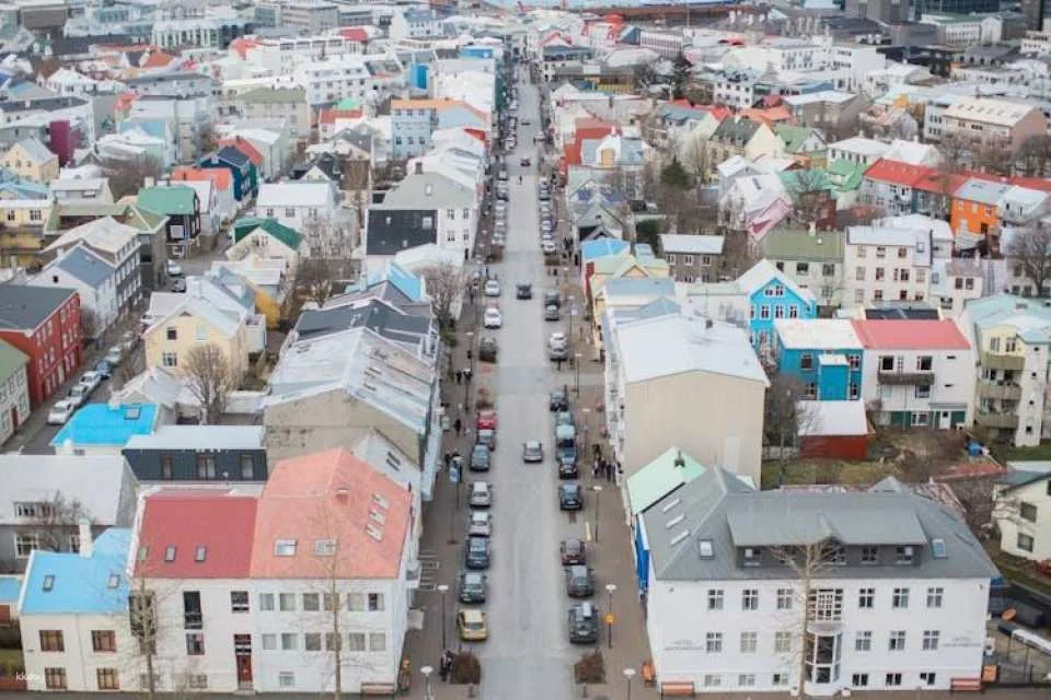 In-App Self-Guided Walking Tour to Discover Reykjavik