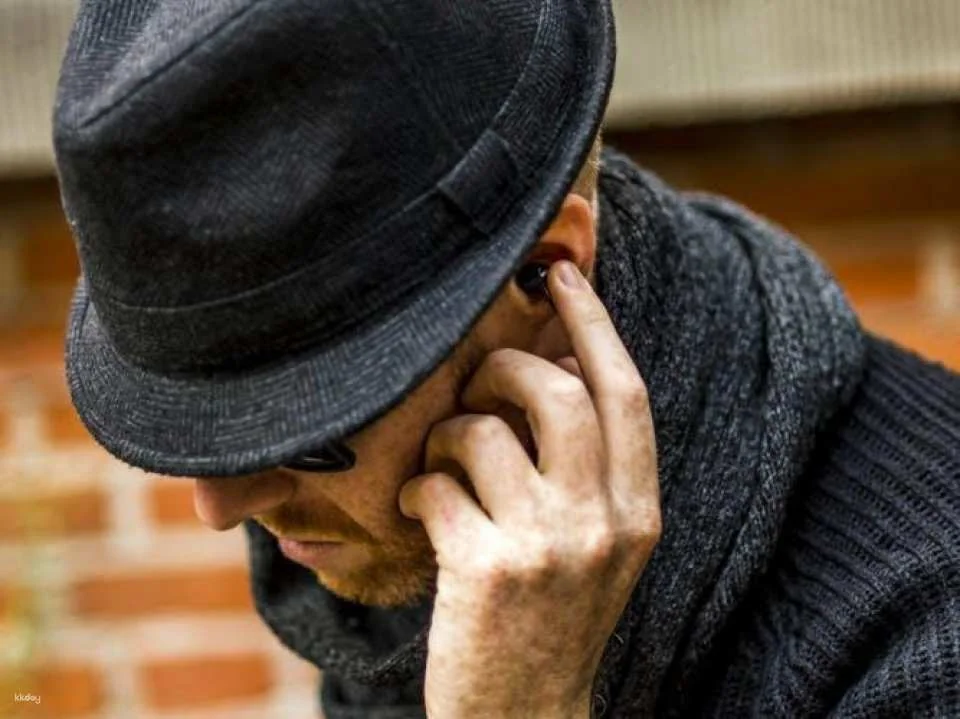 Interactive spy-themed city game with host-guide in Gdynia city centre