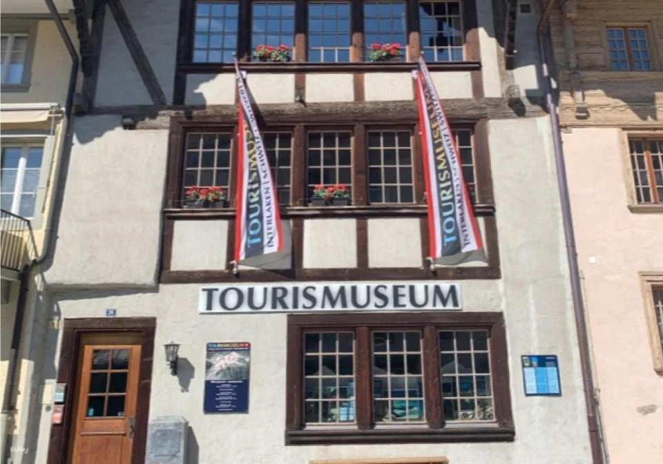 Interlaken interactive scavenger hunt with the smartphone