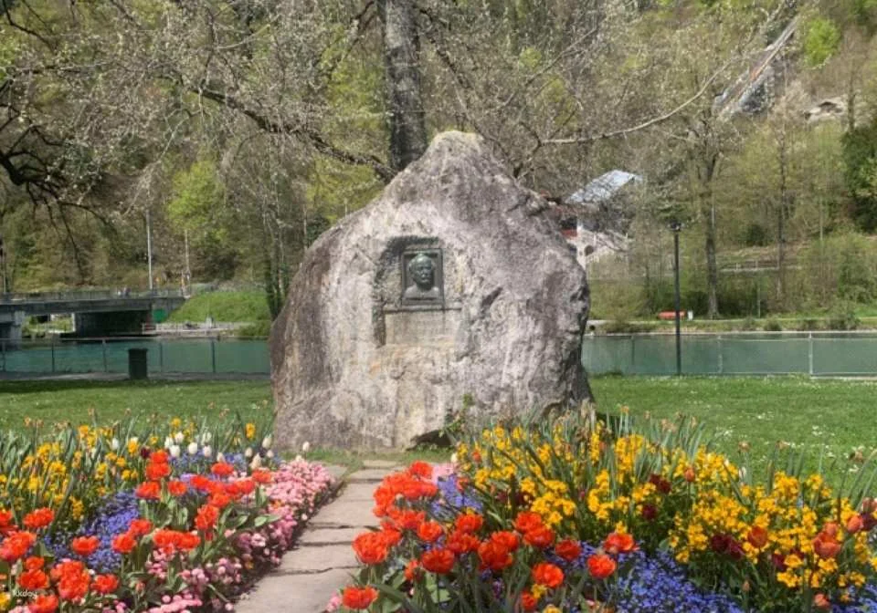 Interlaken interactive scavenger hunt with the smartphone