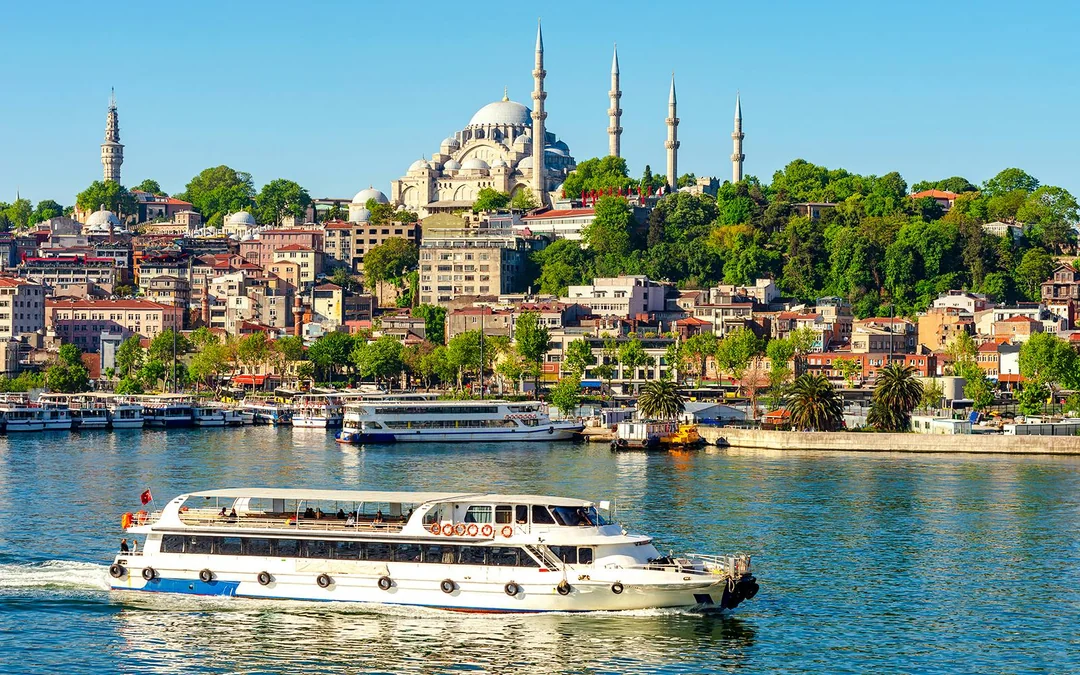 Istanbul City Tourist Pass: Access to 120+ Attractions & Services Image 4