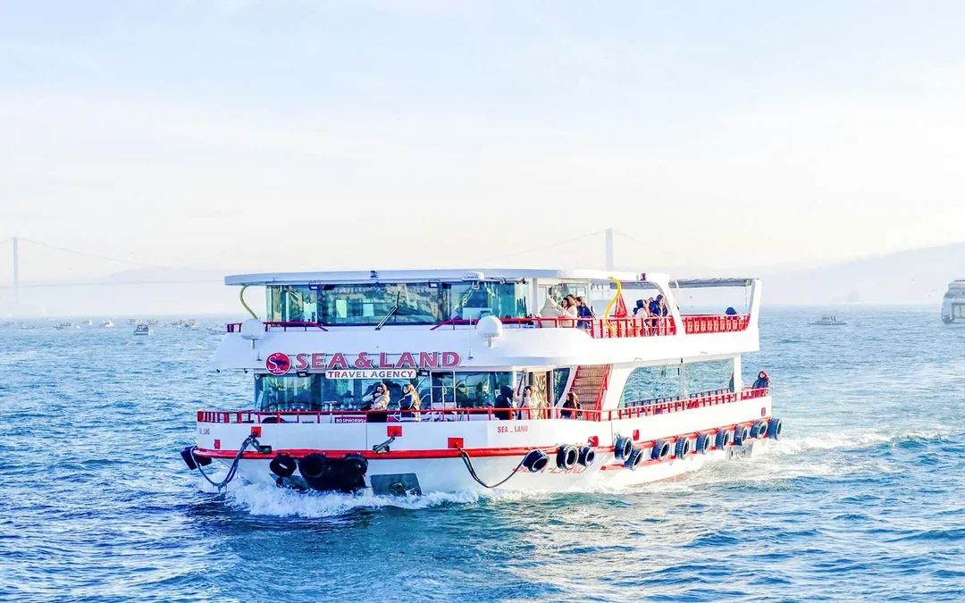 Istanbul: Europe & Asia Tour by Bus with Bosphorus Cruise Image 1