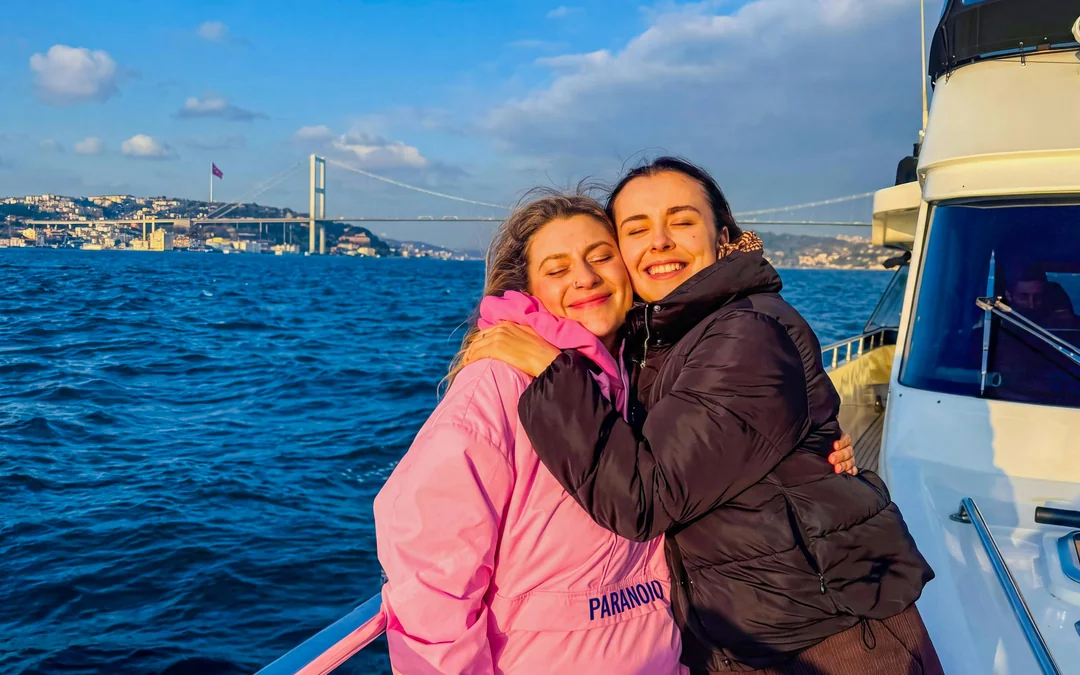 Istanbul: Guided Bosphorus Afternoon Sightseeing Cruise Image 2
