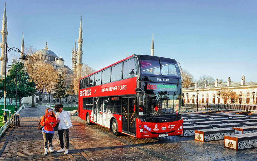 Istanbul Night Sightseeing Bus Tour Image 3
