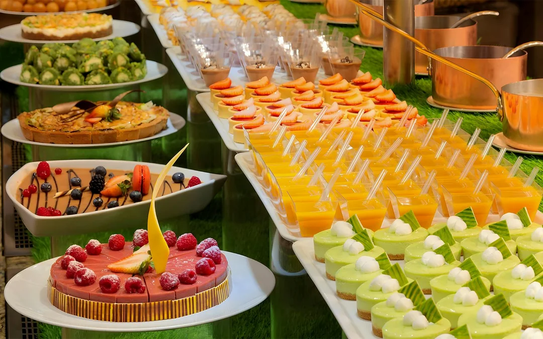 Kaleidoscope Buffet Dinner Experience at Atlantis the Palm Image 3