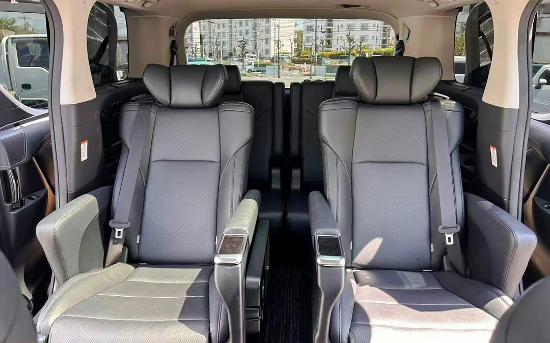 Kansai Airport (KIX) Private Transfer to/from Osaka City Image 3