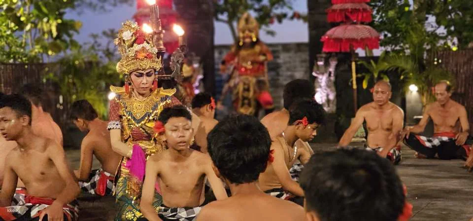Kecak and Fire Dance in Tanah Lot Temple