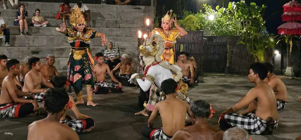 Kecak and Fire Dance in Tanah Lot Temple