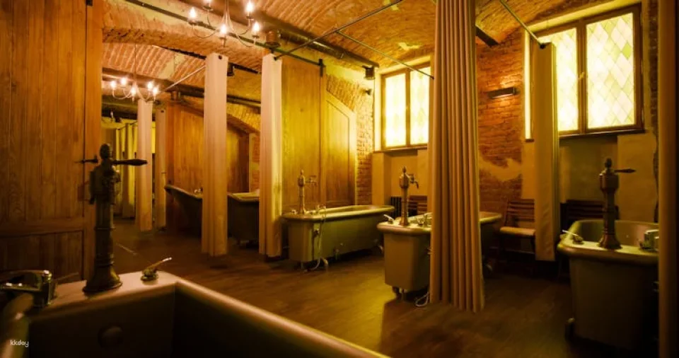 Single beer bath experience in Prague