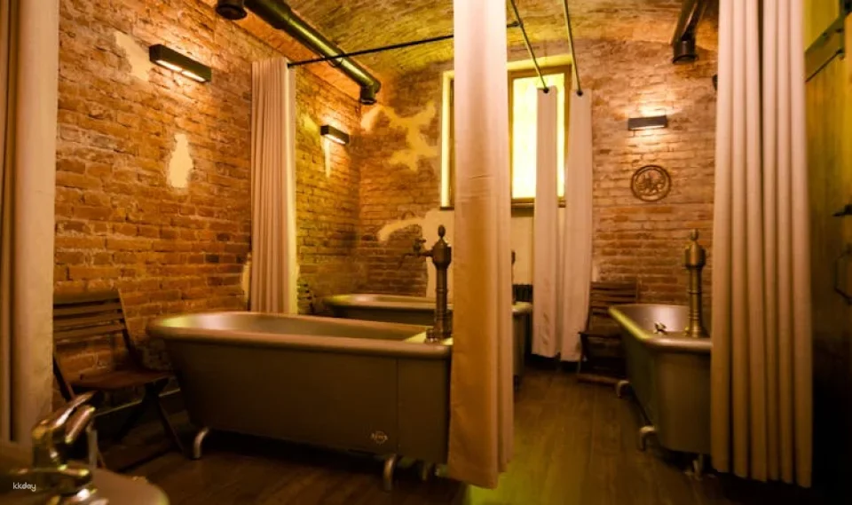 Single beer bath experience in Prague