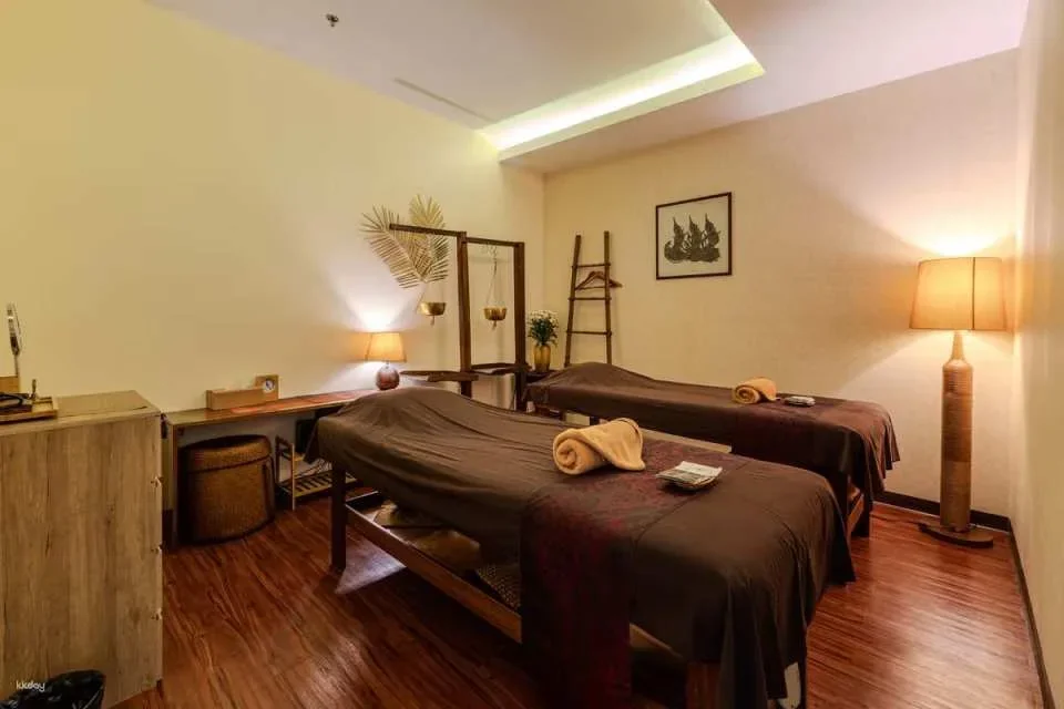 CORAN Boutique Spa at Night Hotel Bangkok | Thailand