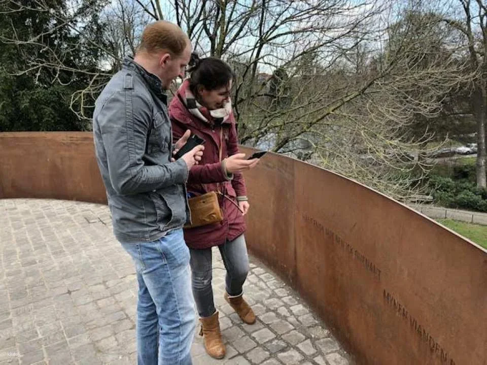 Escape Tour self-guided, interactive city challenge in Warsaw