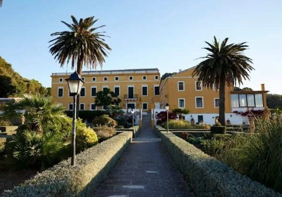 Menorcan historic estate and Natural Science Museum at Binissuès